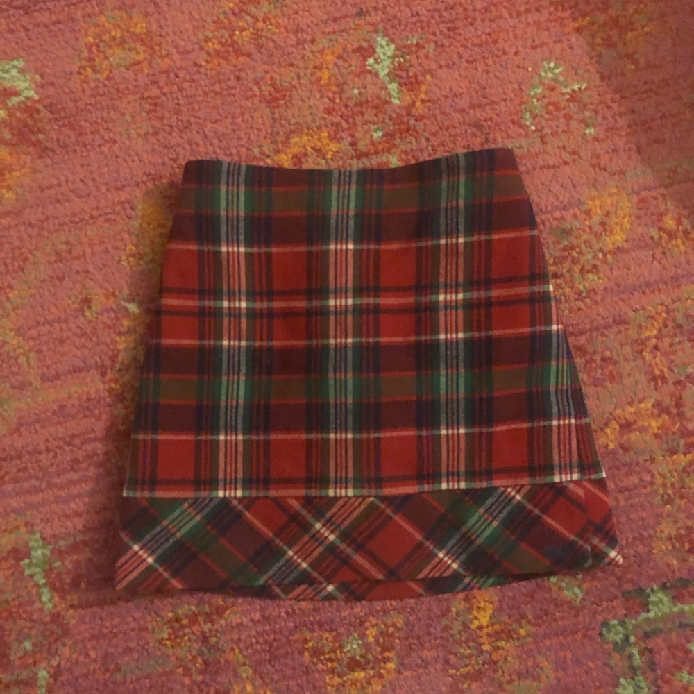 Girls vineyard vines holiday plaid skirt like new